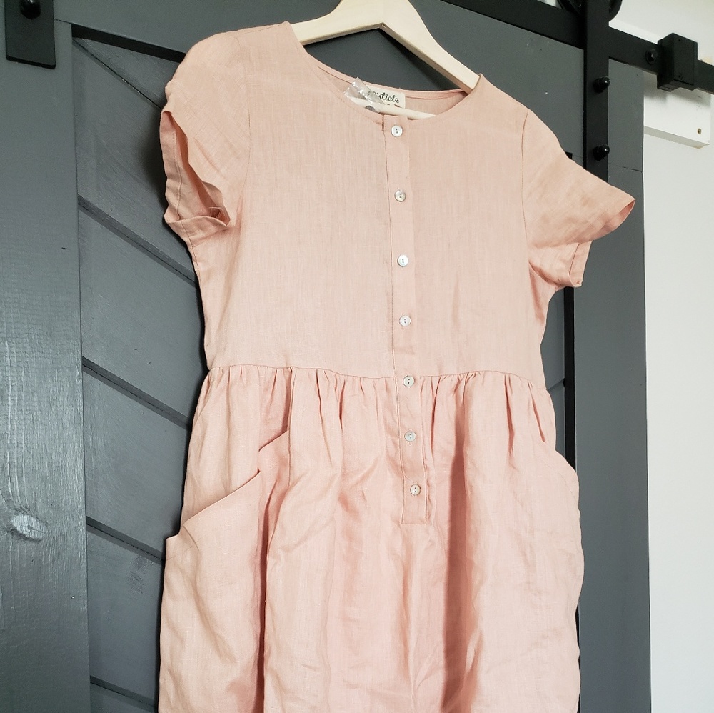 Size S, linen dress